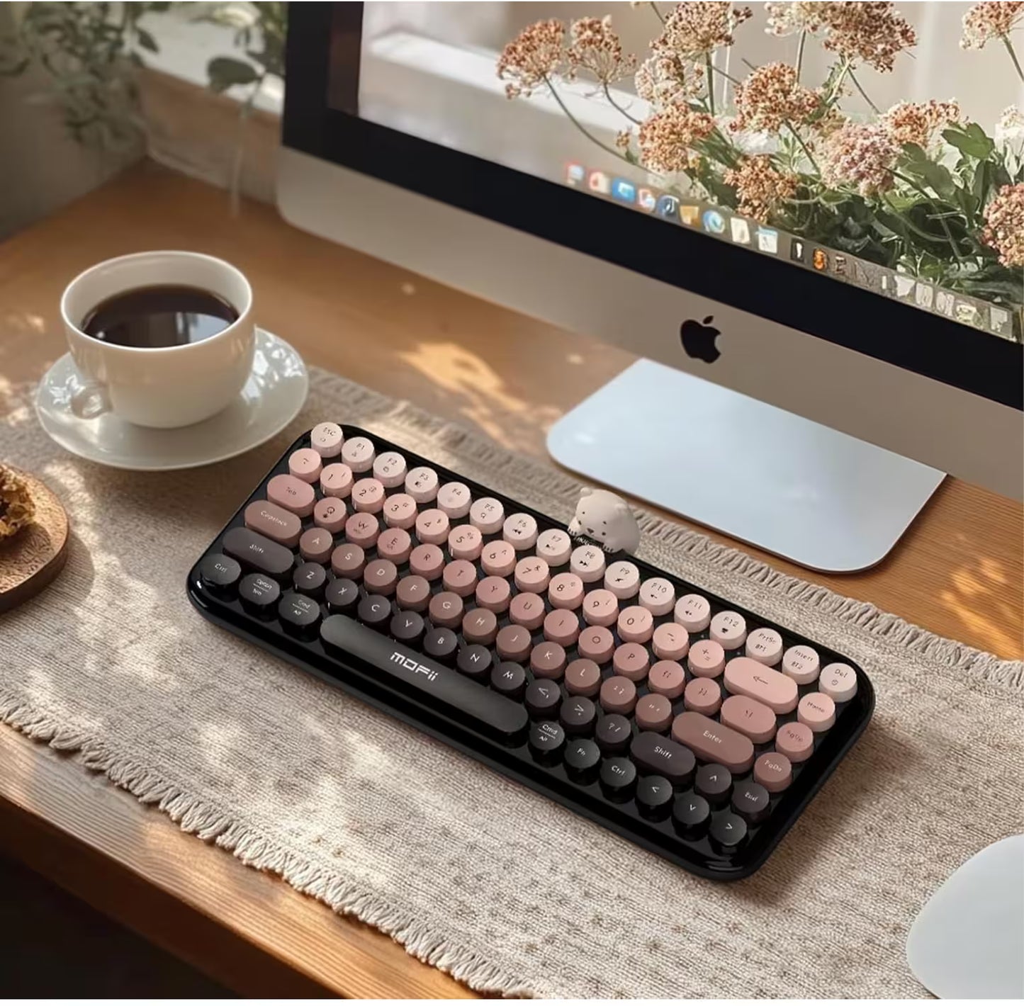 Teclado Inalámbrico Mofii Anni - Degradado Negro | 84 Teclas Redondas | Triple Conexión BT+2.4G | Osito Magnético