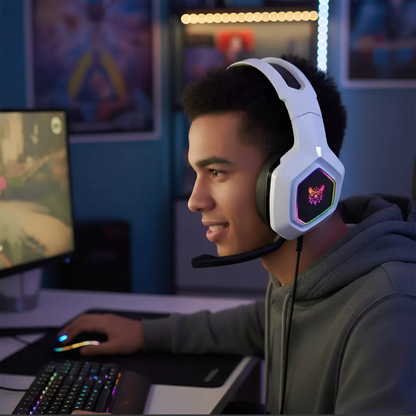Diadema Gamer ONIKUMA K10 RGB Blanca - Audio Alta Fidelidad 50mm Micrófono Oculto